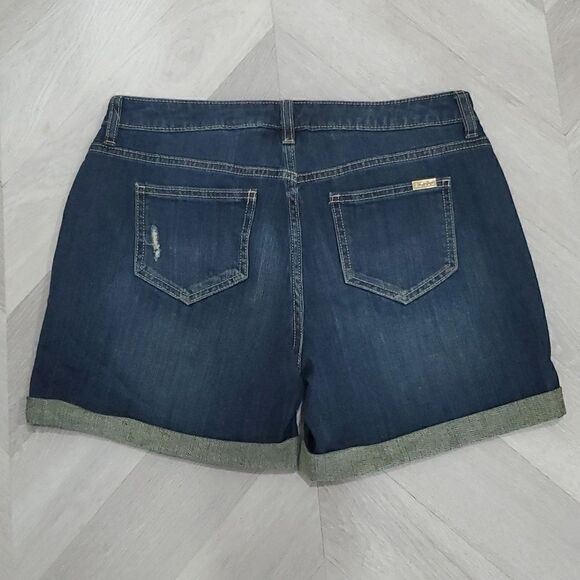 Jennifer Lopez, Denim, Boyfriend Distressed Shorts, Nwot,  Size 6 - Picture 4 of 5